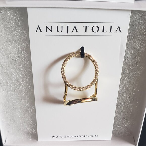 Anuja Tolia Gold Tone Crystal Stones Ring NEW with tags and Gift Box - Picture 4 of 6